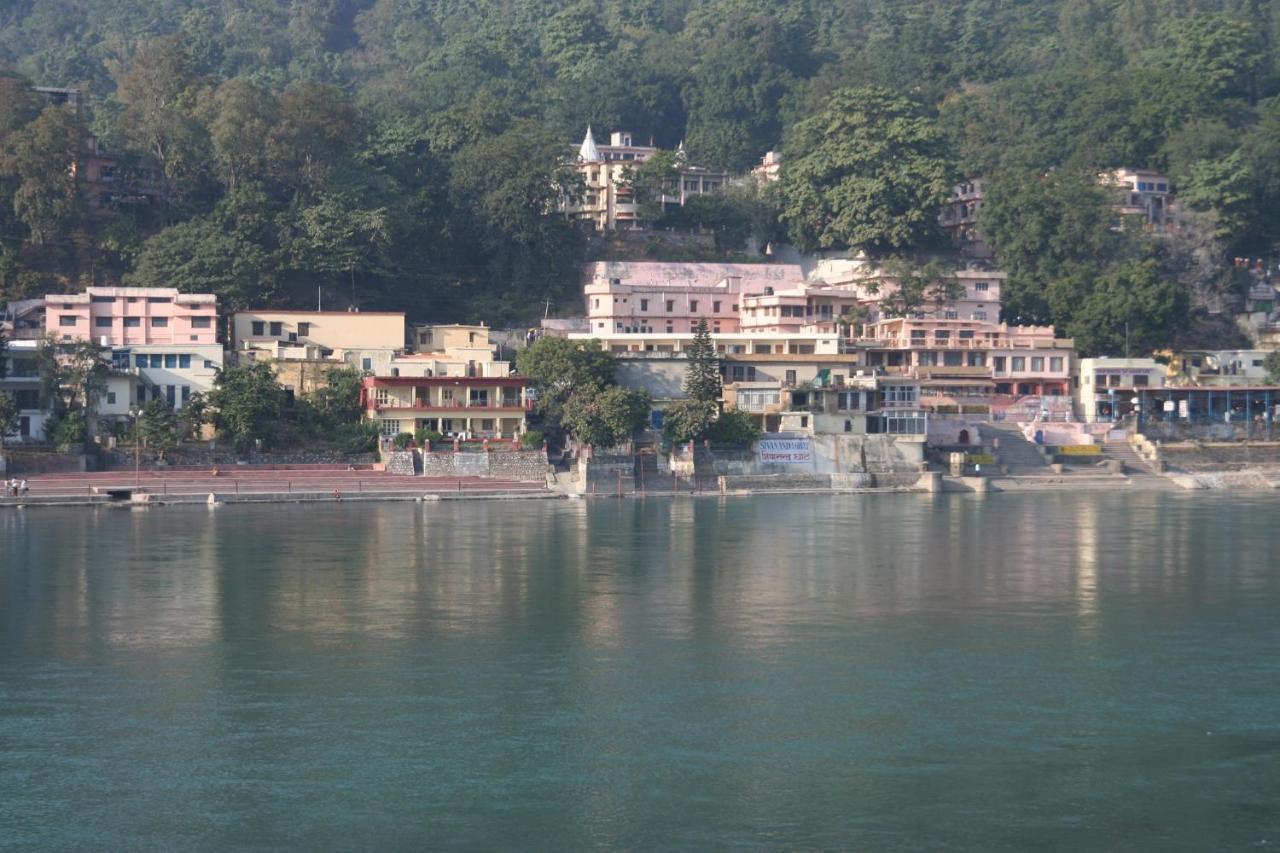 H7 Stay On The Ganges, Yoga & Spa Resort, ริชิเคช ภายนอก รูปภาพ