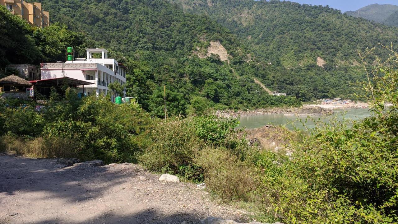 H7 Stay On The Ganges, Yoga & Spa Resort, ริชิเคช ภายนอก รูปภาพ