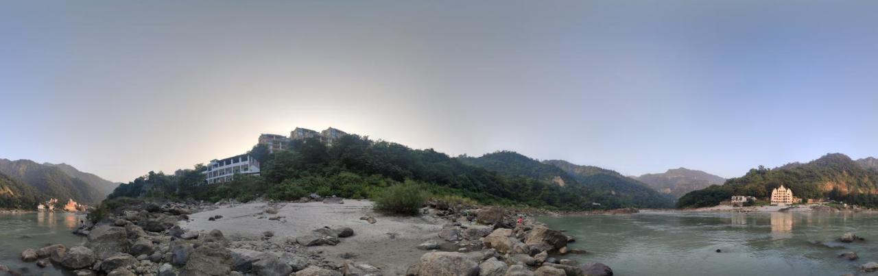 H7 Stay On The Ganges, Yoga & Spa Resort, ริชิเคช ภายนอก รูปภาพ