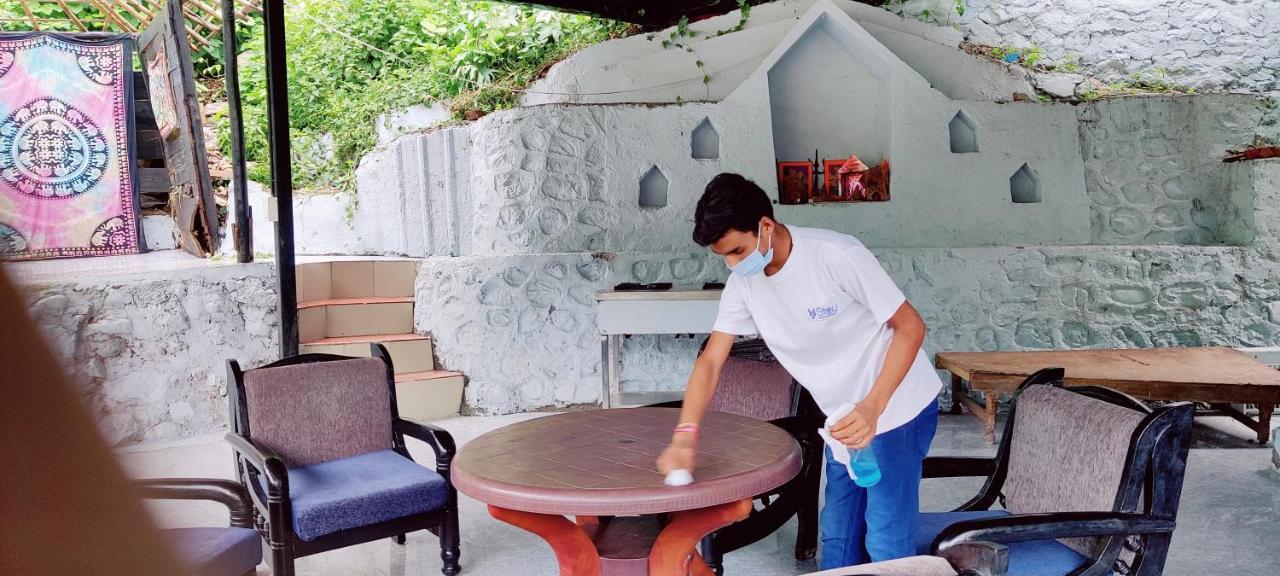 H7 Stay On The Ganges, Yoga & Spa Resort, ริชิเคช ภายนอก รูปภาพ
